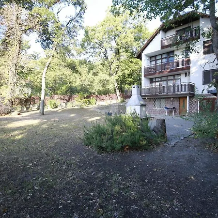 Fecskefeszek Vendeghaz Balatonalmadi