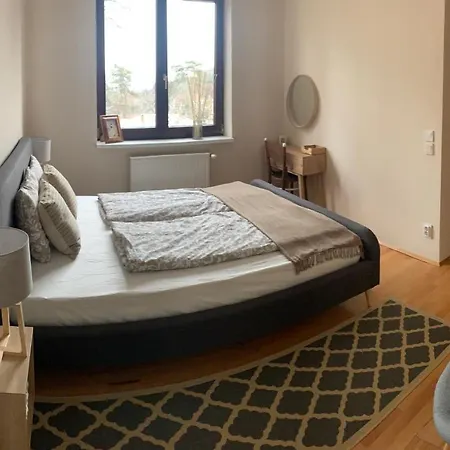 Fecskefeszek Vendeghaz B&B *