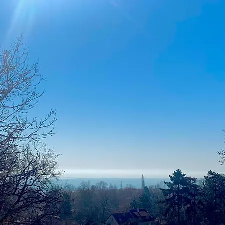 Fecskefeszek Vendeghaz B&B