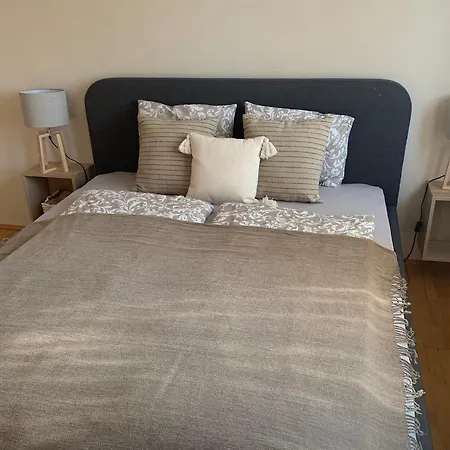 B&B Fecskefeszek Vendeghaz 발라톤알마디